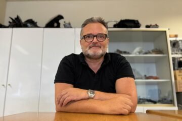 Salvador Francisco Pous Escrivá revive el heroísmo de los tercios en su debut literario, ‘El dique de Dios’