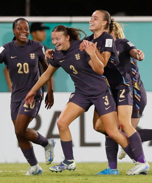 Inglaterra remonta con diez y elimina a México del Mundial Femenil sub-17