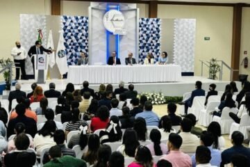 Congreso Internacional de Derecho reúne a expertos en la UABCS