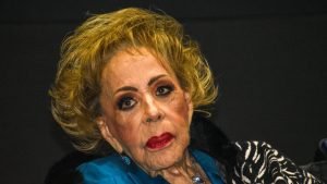 Silvia Pinal preocupa a sus fans, regresa al hospital de emergencia