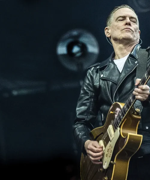 Bryan Adams dona los beneficios de su concierto en Valencia a los afectados de la dana