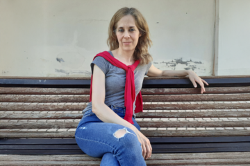 Esther Blanco Rodríguez lanza su primer libro y emociona con su mirada íntima sobre la vida