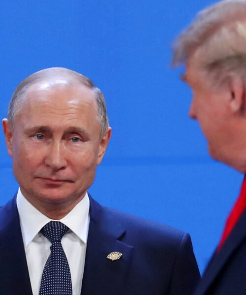 Trump amenaza a Rusia con aranceles del 100% si no hay acuerdo sobre Ucrania en 50 días