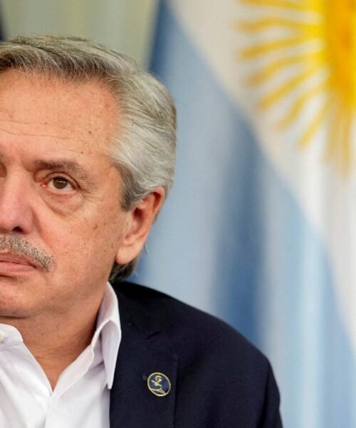 Expresidente de Argentina Alberto Fernández es procesado por corrupción