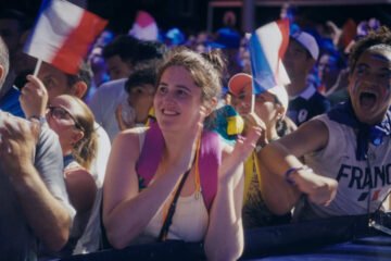 ‘Aquel verano en París’: La soledad de la espectadora olímpica (***)