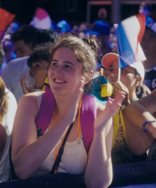 ‘Aquel verano en París’: La soledad de la espectadora olímpica (***)