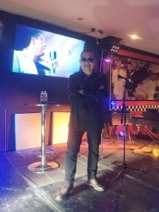ADÁN SAÁMANO DARÁ SHOW ROMÁNTICO