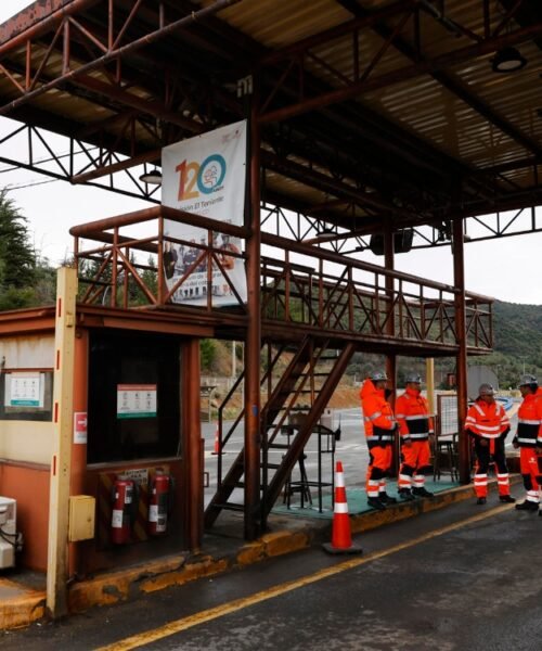 Derrumbe en minera de Chile sepulta a 5 personas; encuentran a una sin vida