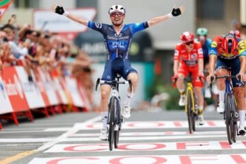 La Vuelta a España 2025: Sorprende David Gaudu y se adjudica la Etapa 3 | Video