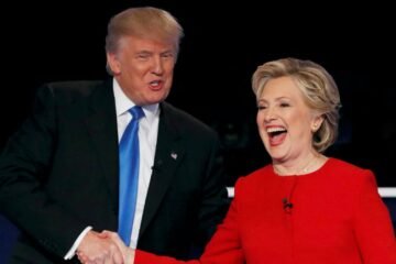 Director del FBI exhibe campaña de Hillary Clinton para vincular a Trump con Rusia