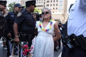 Arrestan a quince durante manifestación en apoyo a retenidos por ICE en Nueva York