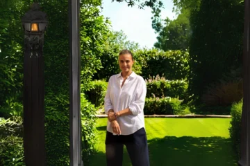 Lydia Ruiz Ferrer presenta Deliana, la custodia del umbral: una novela que reivindica la sensibilidad como fuerza transformadora