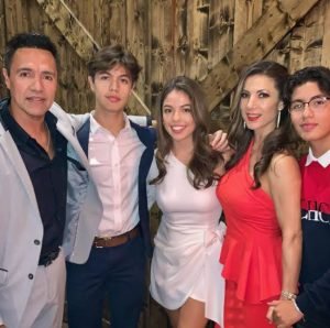 Sara Ángel, hija de Adolfo Ángel de Los Temerarios estrena “Viper”