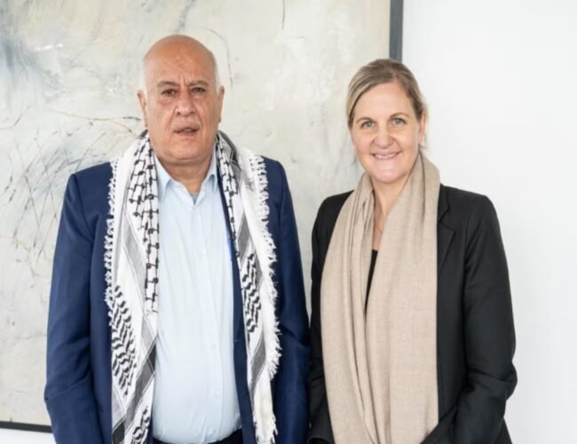 Kirsty Coventry se reúne con Jibril Rajoub en la sede del COI