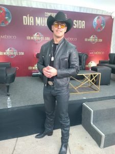 Rindió homenaje a fallecidos por VIH, Fey clausuró el evento