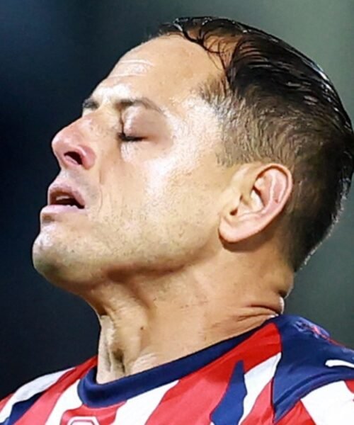 “Chicharito” Hernández falla penal y Chivas queda fuera de la Liguilla