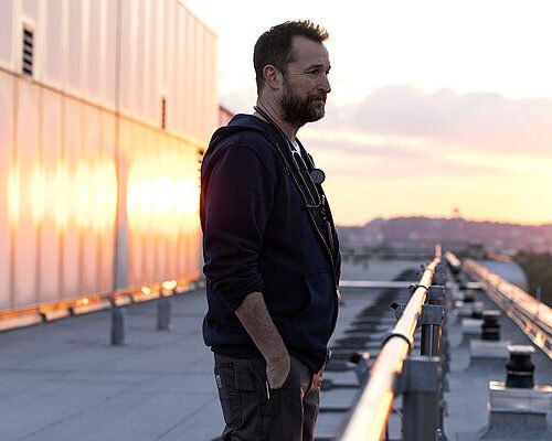 Noah Wyle, ganador del Globo de Oro: «Nunca pensé que volvería a estar en esta posición de privilegio a los 54 años»