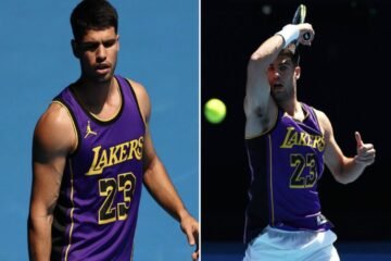 Entrena Alcaraz en Melbourne con la playera de The King James | Video