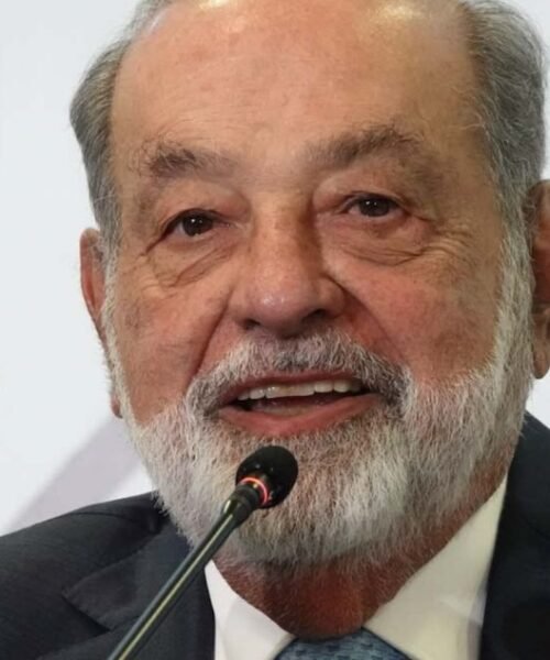 En apenas un segundo, Slim (el más rico de AL) gana lo que un mexicano en una semana