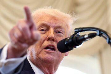 Trump dice que tras no recibir el Nobel priorizará a EE. UU. sobre la paz; vincula tema con Groenlandia