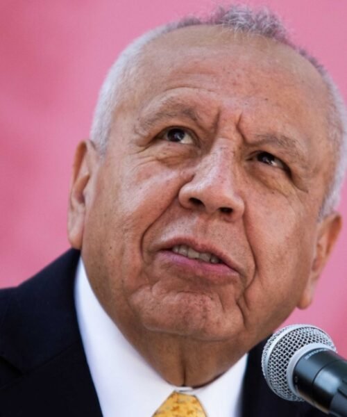 ONGs condenan el nombramiento de Francisco Garduño, extitular del INM, en la SEP