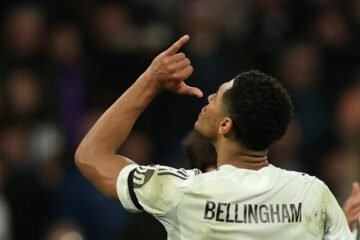 ¿A quién dedicó Jude Bellingham la celebración de su gol? | Video