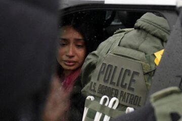 Niña de 2 años fue retenida por agentes de ICE, confirma Ecuador; ya está con su madre