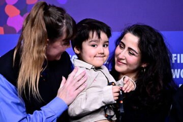 El primer beso y el primer consolador del cine afgano inauguran la Berlinale: «Kabul puede ser la antesala de un nuevo 11-S y nadie quiere darse cuenta»