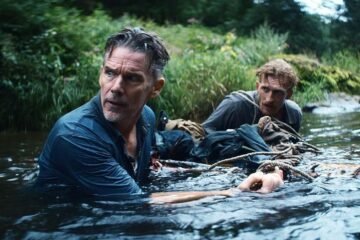 The Weight: Ethan Hawke lidera un sentido homenaje al peso del cine y de la nostalgia de los años 70 (***)