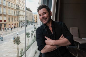 Miguel Poveda: «Me resisto a que los Burger King ocupen el lugar de la cultura»