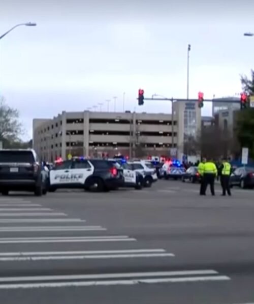 Dos muertos, incluyendo atacante, durante tiroteo en universidad de Virginia; FBI investiga terrorismo