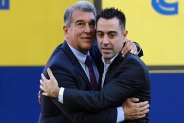 “Laporta me fichó pero me acabó fallando por completo”: Xavi Hernández | Video
