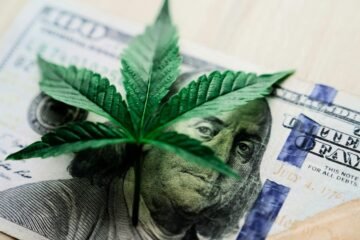 EE.UU. reclasifica la marihuana medicinal como una droga de menor riesgo