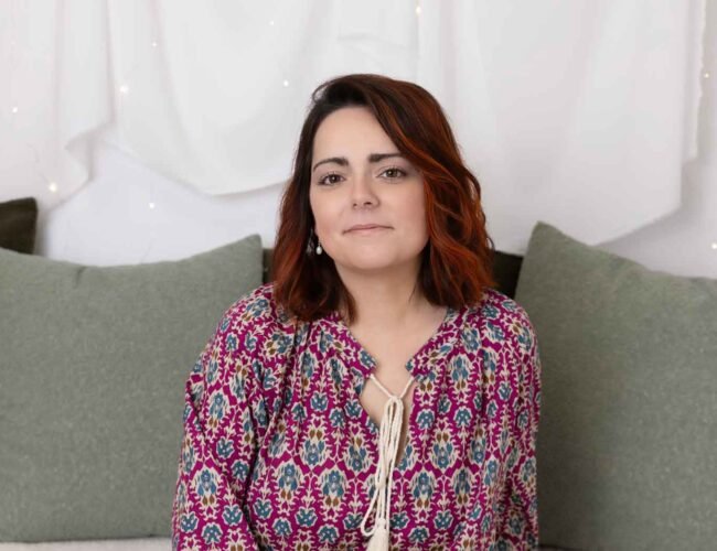 Una enfermera convierte el dolor en palabras: una historia de sanación que emociona