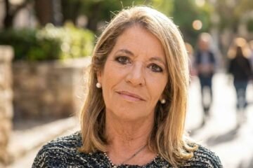 Claudia Vázquez Villarraza presenta una innovadora mirada al autoconocimiento a través del simbolismo y la conciencia