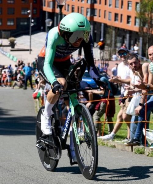 Ciclismo | Paul Seixas se apunta la crono en la Vuelta al País Vasco; Isaac del Toro, decimotercero | Video