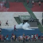 Decenas de heridos y detenidos deja el Clásico en Paraguay | Video