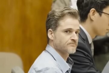 Médico intentó matar a su esposa durante su cumpleaños aventándola de un acantilado en Hawái