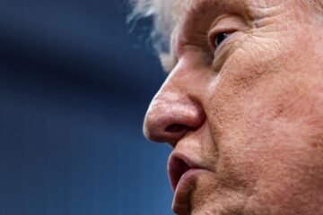 Trump amenaza con encarcelar al periodista que publicó que había un militar de EE.UU. desaparecido en Irán