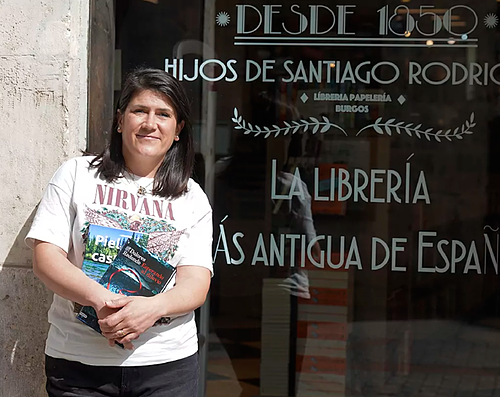 De Gellida a Gómez-Jurado, los escritores piden salvar la librería más antigua de España