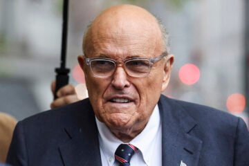Rudy Giuliani, exalcalde de Nueva York, hospitalizado en estado crítico pero estable