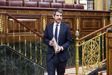 Junts desbloquea la Ley del Cine de Urtasun tras ceder el Gobierno más competencias a la Generalitat y darle una especial protección al catalán para recibir ayudas