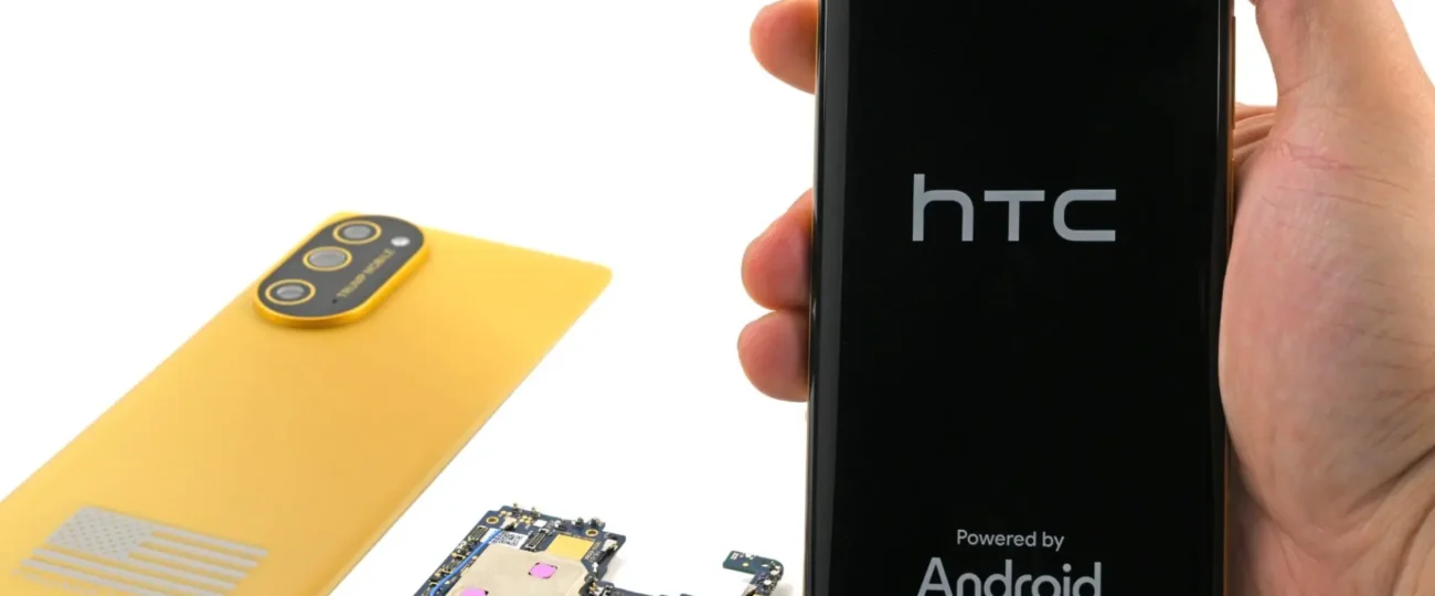El móvil de Trump se desmonta y se confirman las sospechas: es un HTC pintado de dorado