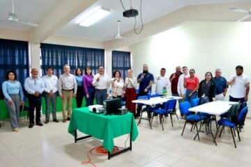 Capacitan a personal del CECyTE en atención a la diversidad