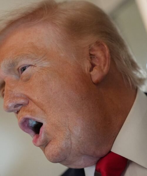 Trump anuncia ataques contra Irán por burlarse de EE.UU. con el acuerdo de paz