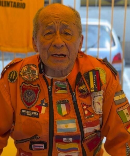 Héctor Méndez, el rescatista mexicano de 80 años que atiende por tercera vez un desastre en Venezuela