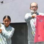 Presentan playeras y medallas del Medio y Maratón de la CDMX 2026