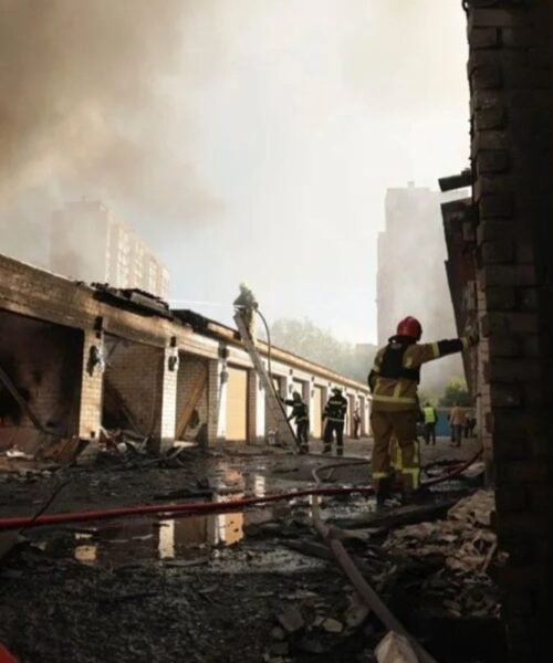 Rusia lanza ataque masivo a Ucrania; deja 18 muertos