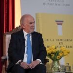 La RAE responde con argumentos históricos a Junts: «Los monarcas se abstuvieron de imponer el castellano»