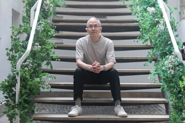 Ted Chiang, el profeta de la ciencia ficción: «Hay que dejar de ver la IA como algo tecnológico y empezar a verla como un peligro político»